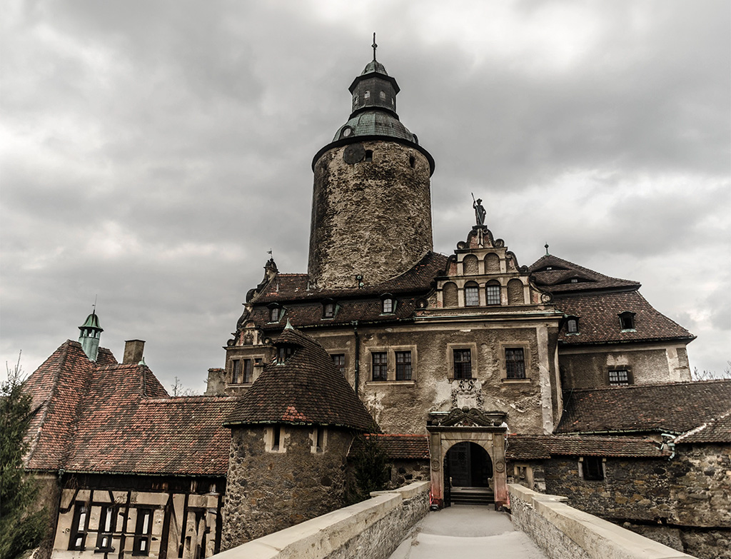 wizardry college poland