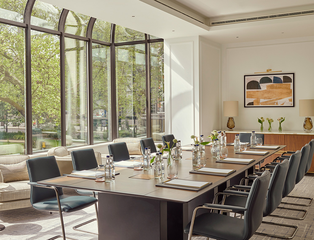 The Carlton Tower Jumeirah Maple Boardroom