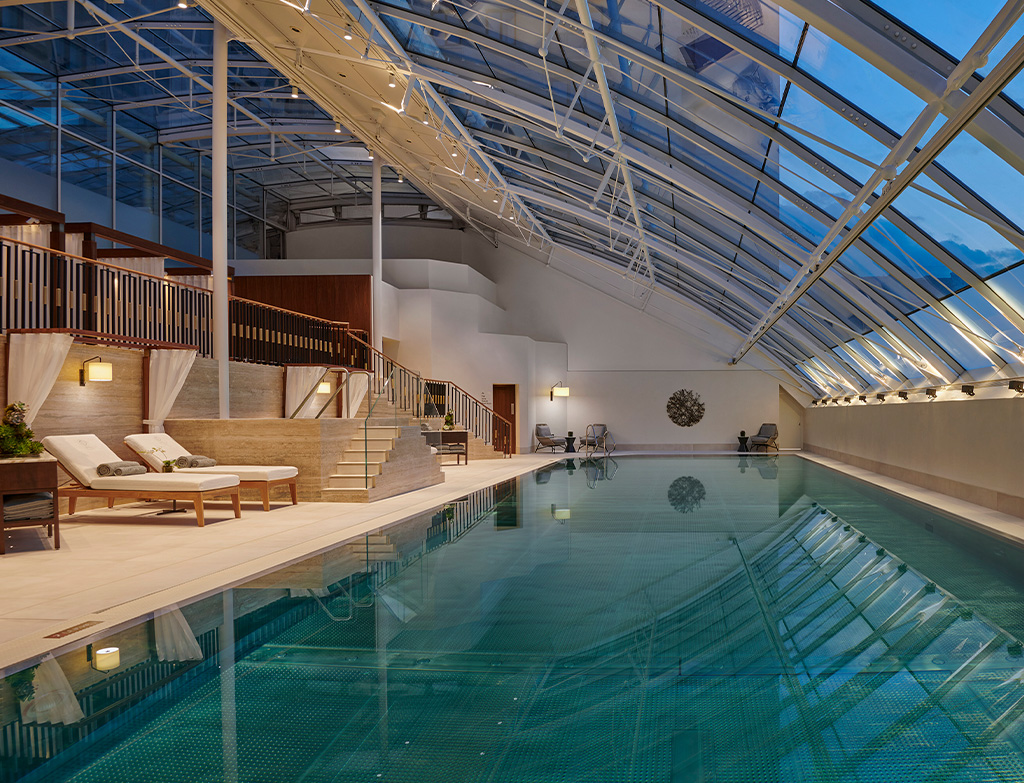 The Carlton Tower Jumeirah Swimming Pool Evening