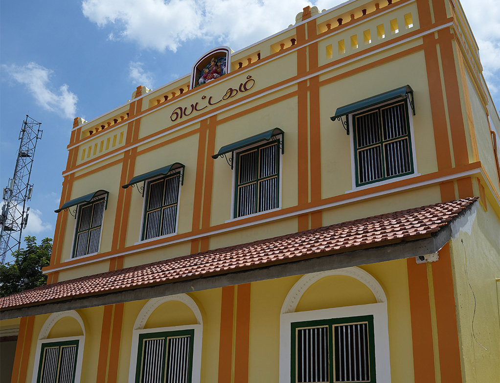 Outer-facade-of-Pettagam-on-SRM-Street-Karaikudi-Tamil-Nadu
