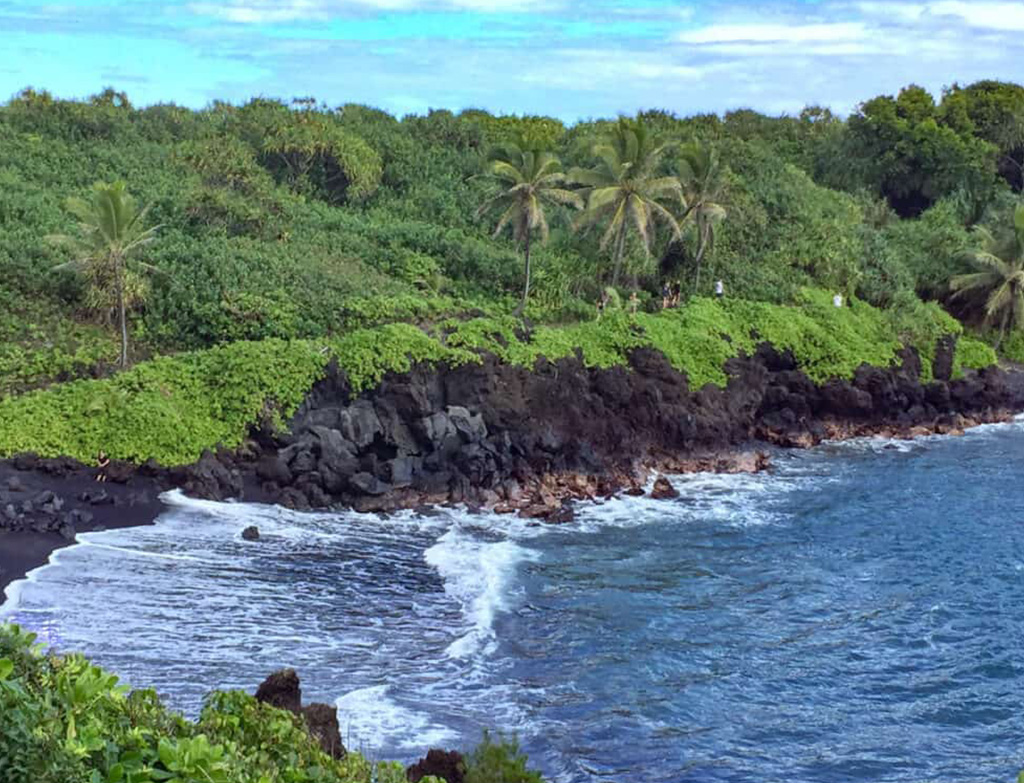 Honokalani Beach