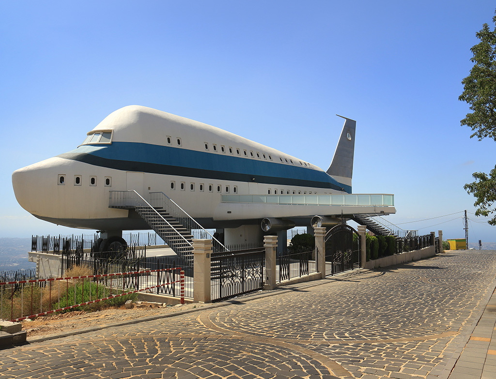 The Airplane House